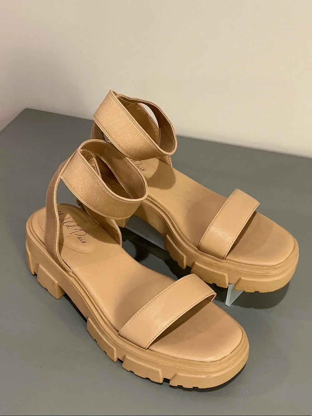 Wild Pair Tan Platform Lug Sole Ankle Strap Sandals Size 7.5